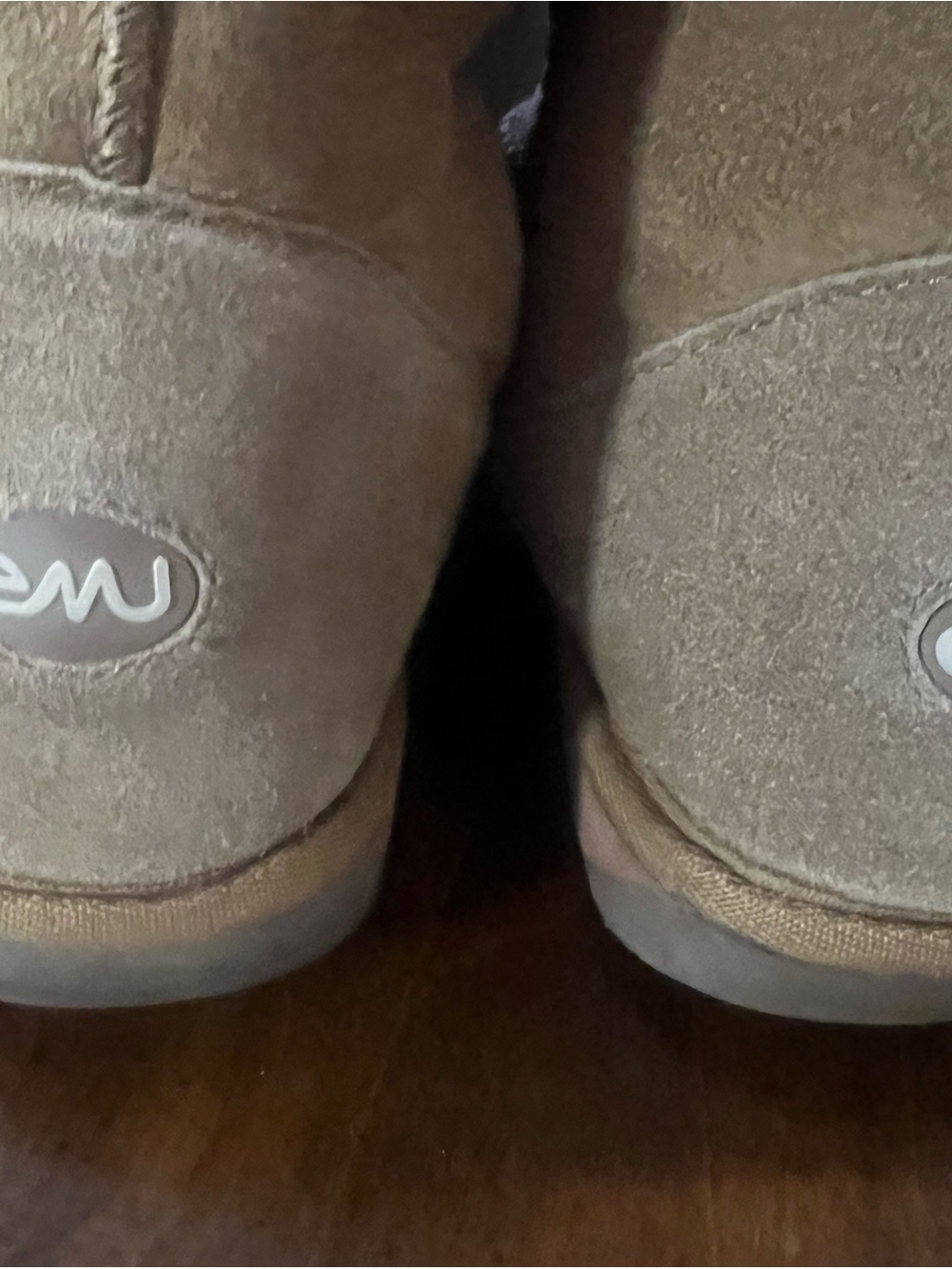Emu Women's Short Winter Boots in Brown